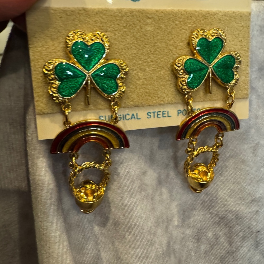 Gold and Green Shamrock Rainbow‎ Earrings